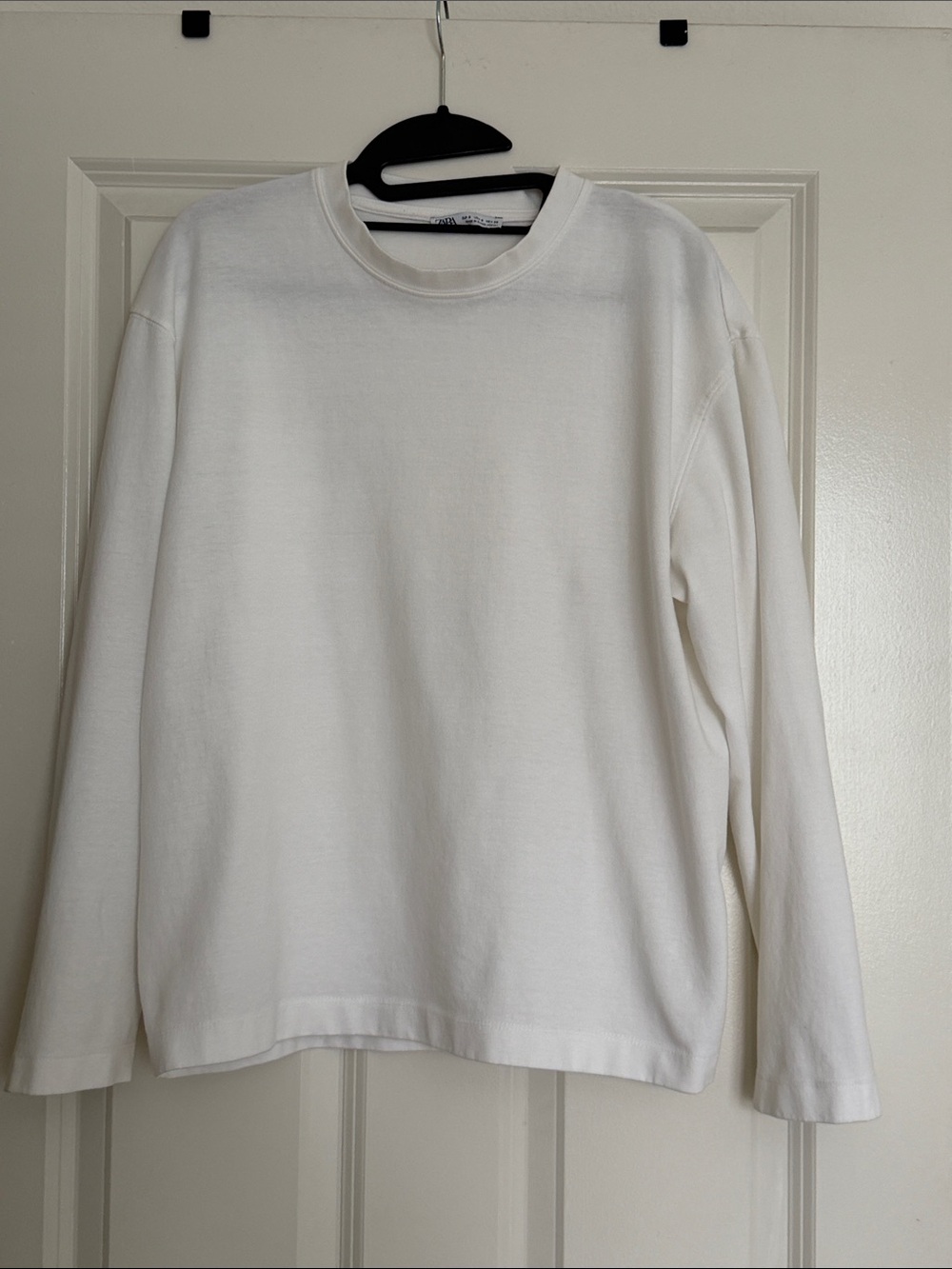 Zara White Crewneck Long Sleeve Top
